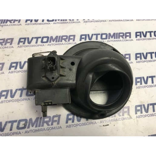 Лючок паливного баку Ford Focus 2 2005-2010 8M51A405A02AA